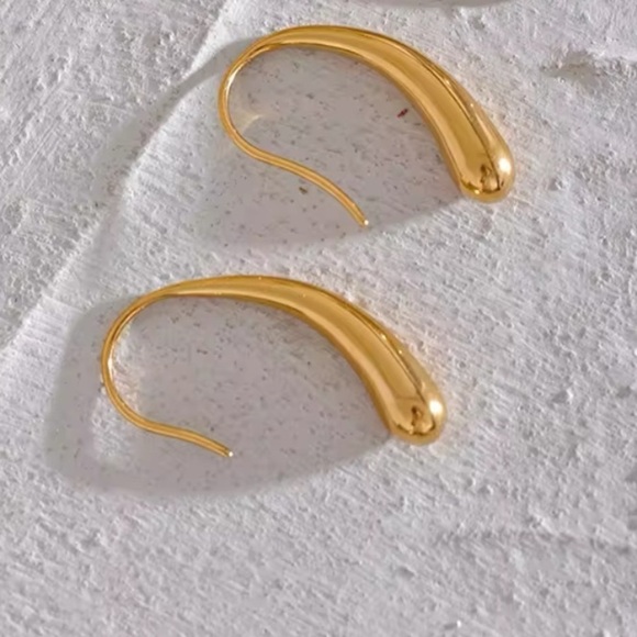 NEW 18K Gold Drop Earrings Gold Water Drop Minimalist Earrings - Picture 9 of 10
